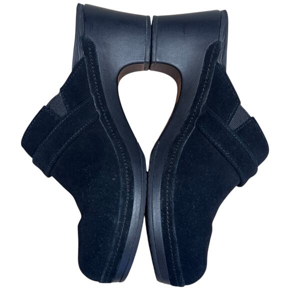 CROCS Sarah Women's 8 Black Suede Clog Slip On Mule Triple Comfort Lightweight - Picture 10 of 16